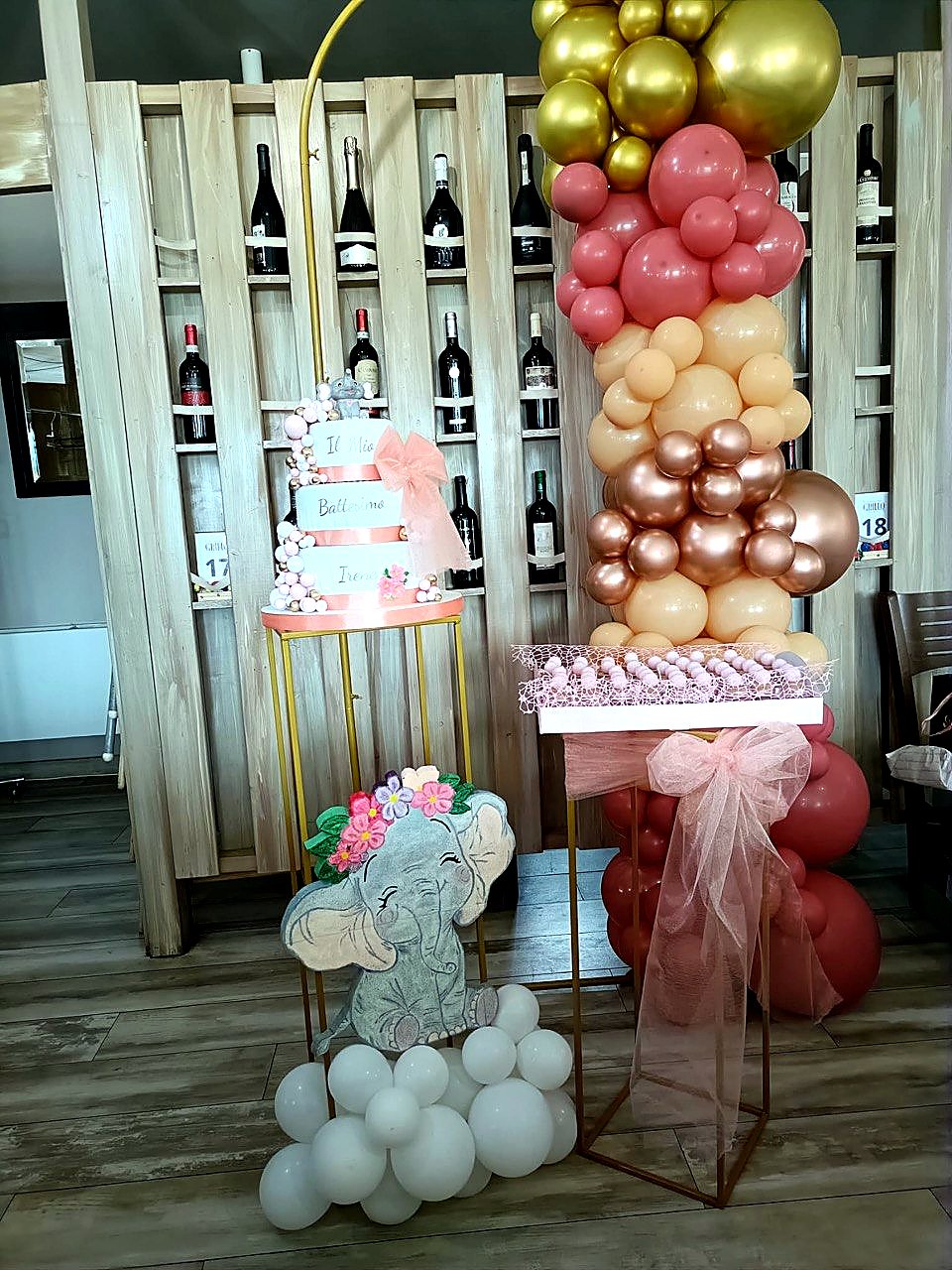 Allestimento festa, sweet table o Balloon Art realizzato da L'Angolo delle Meraviglie — foto 6 di 22